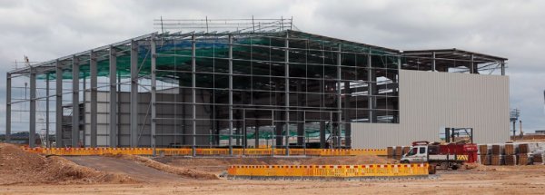 The steel design for the largest buildings had to take crane movements into account as they accommodate overhead lifting equipment