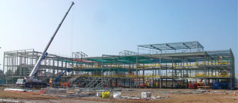 Low rise, short span building Rhyl New School