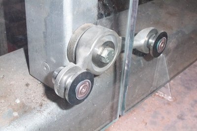 Example of a glazed facade connection to steelwork (Image courtesy of Lindapter)
