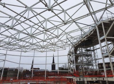 A total of 14 trusses create the roof