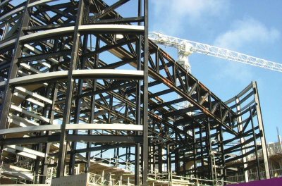 A Pratt truss – University of Manchester (Image courtesy of Elland Steel Structures Ltd.)