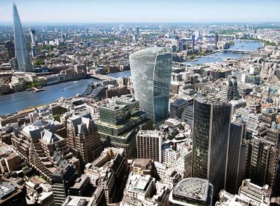 A rooftop Sky Garden will provide a catering and events space for tenants