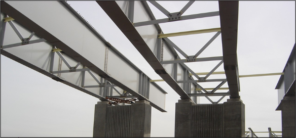 Typical bracing of a multi-girder bridge