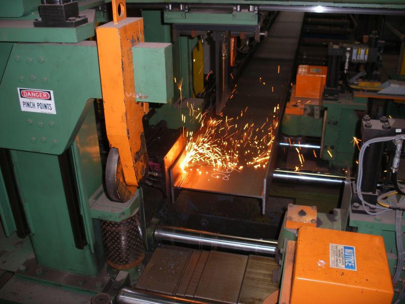 Flame cutting (Image courtesy of Kiernan Structural Steel Ltd.)