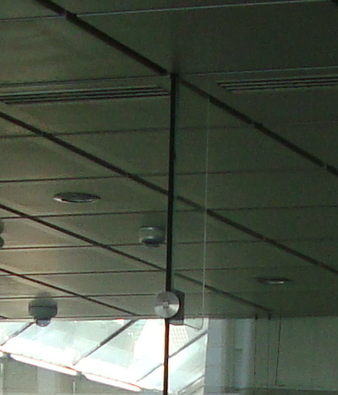 Cantilevering fin